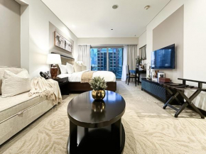 Trophy - Marina Address Studio - Full Marina View